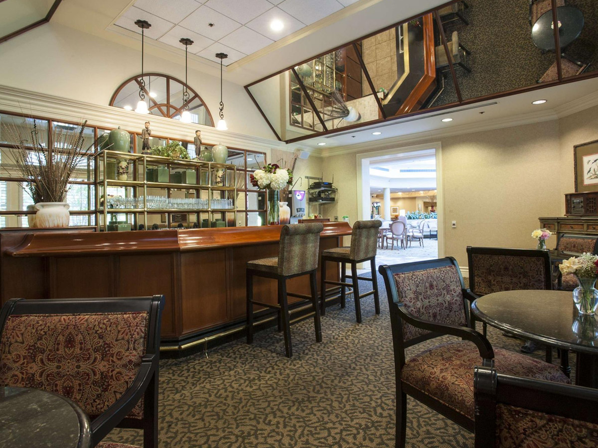 The Pointe at Teaneck Bistro