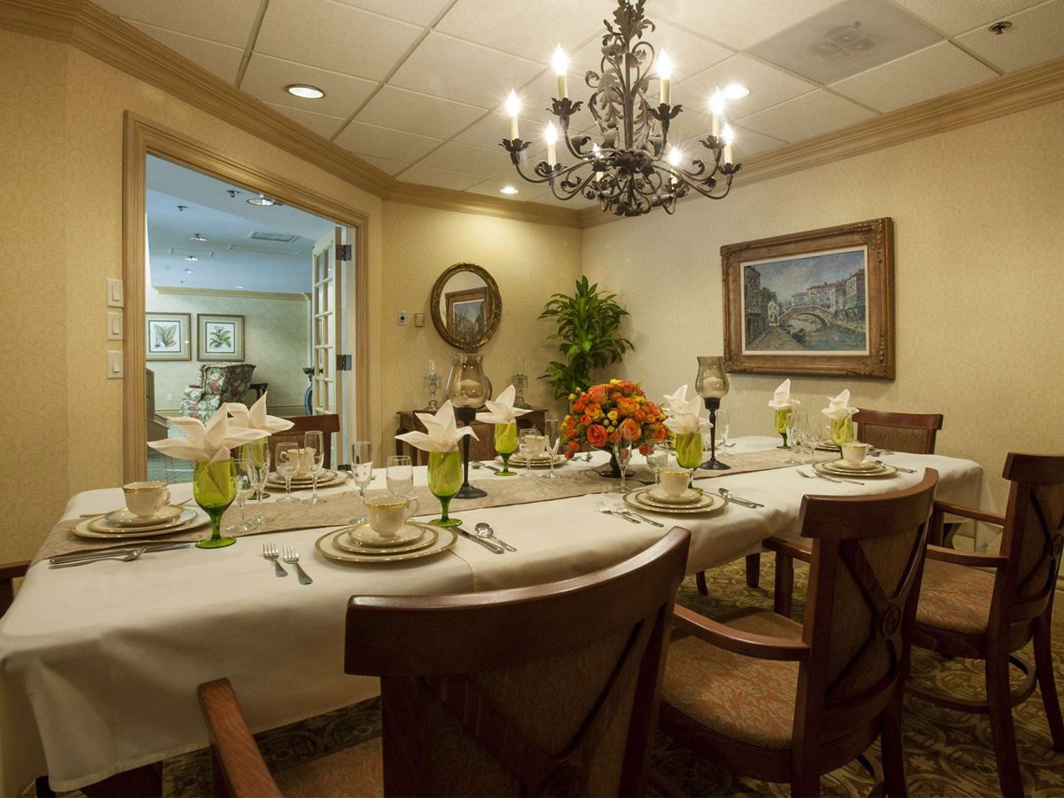 The Pointe at Teaneck Private Dining Room