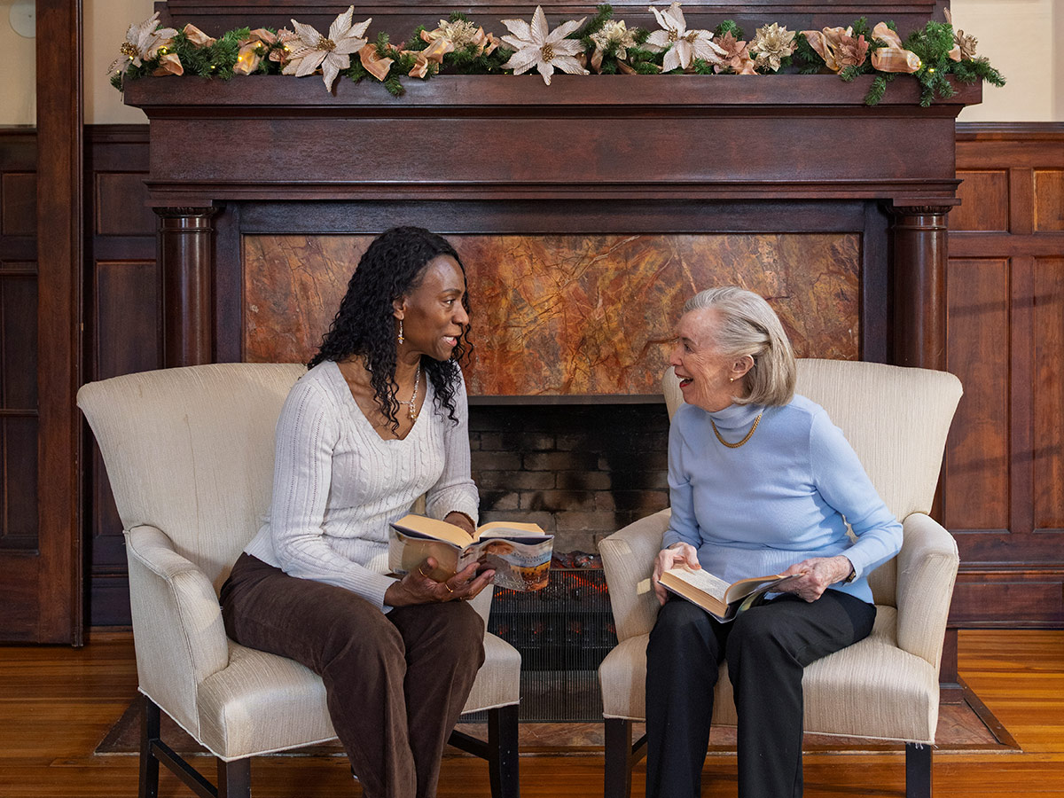 Hermitage Richmond Friends Reading Books