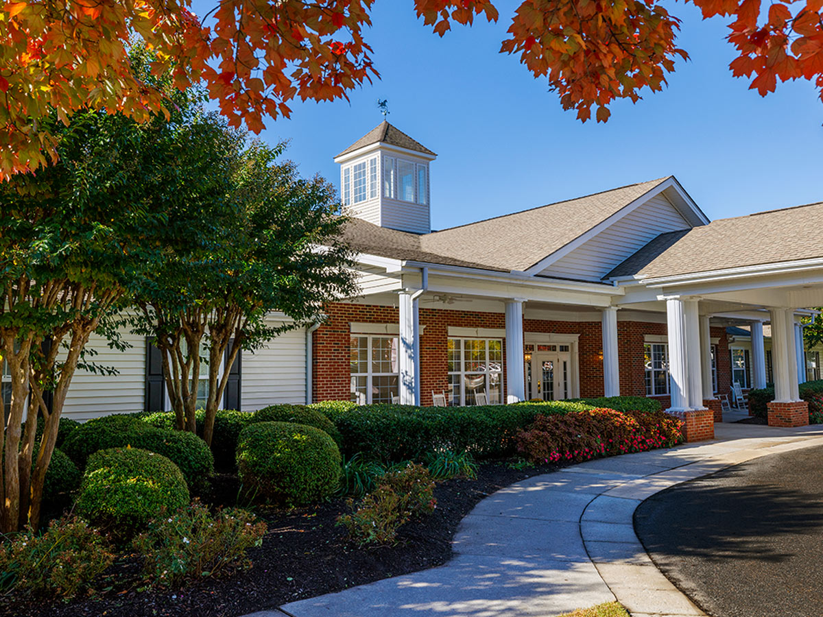 Hermitage Deep Run Entrance Fall Season