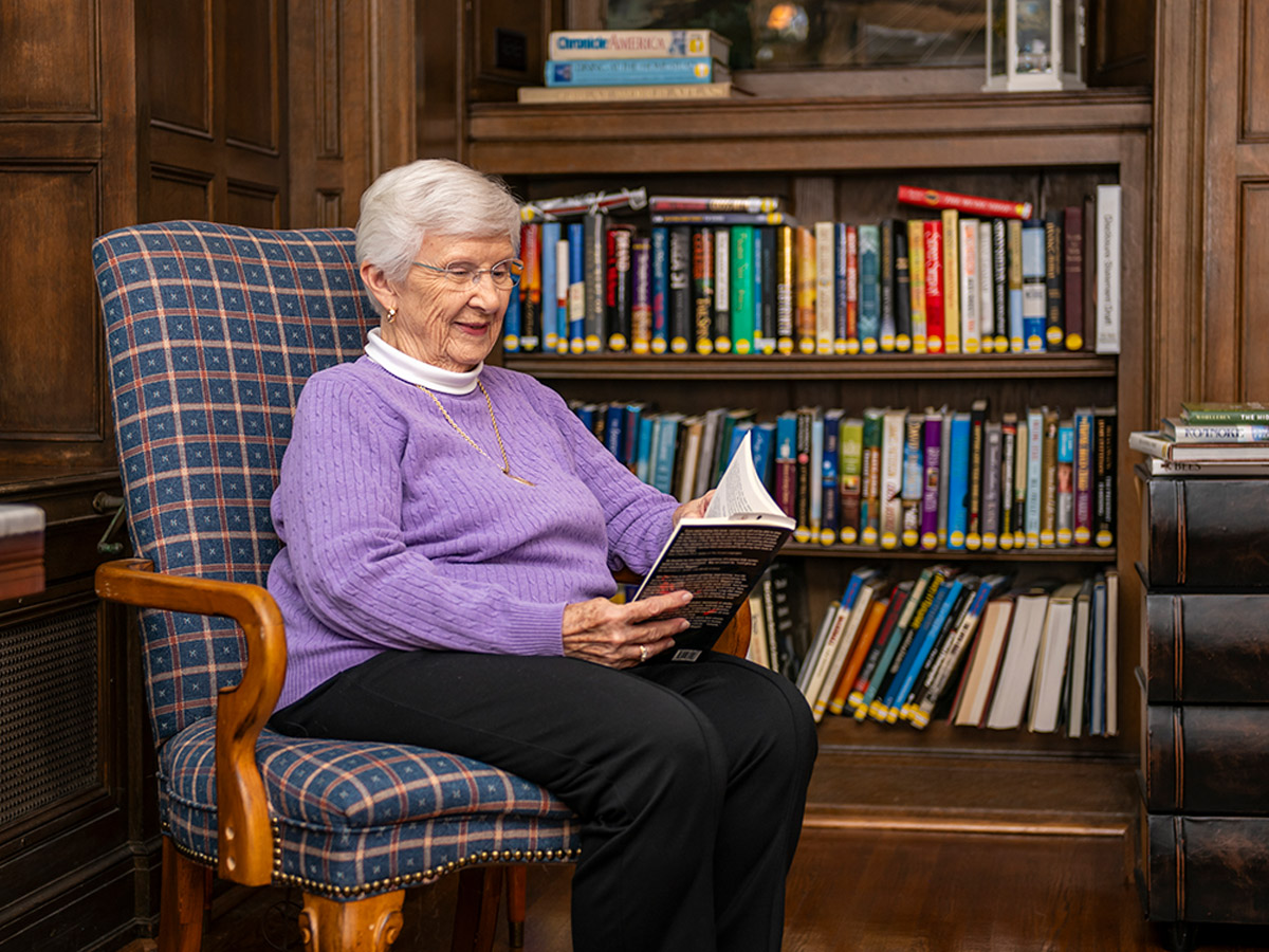 Hermitage Roanoke Lady Reading in Library