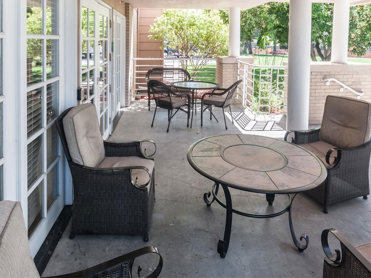 Grand Villa Outdoor Patio