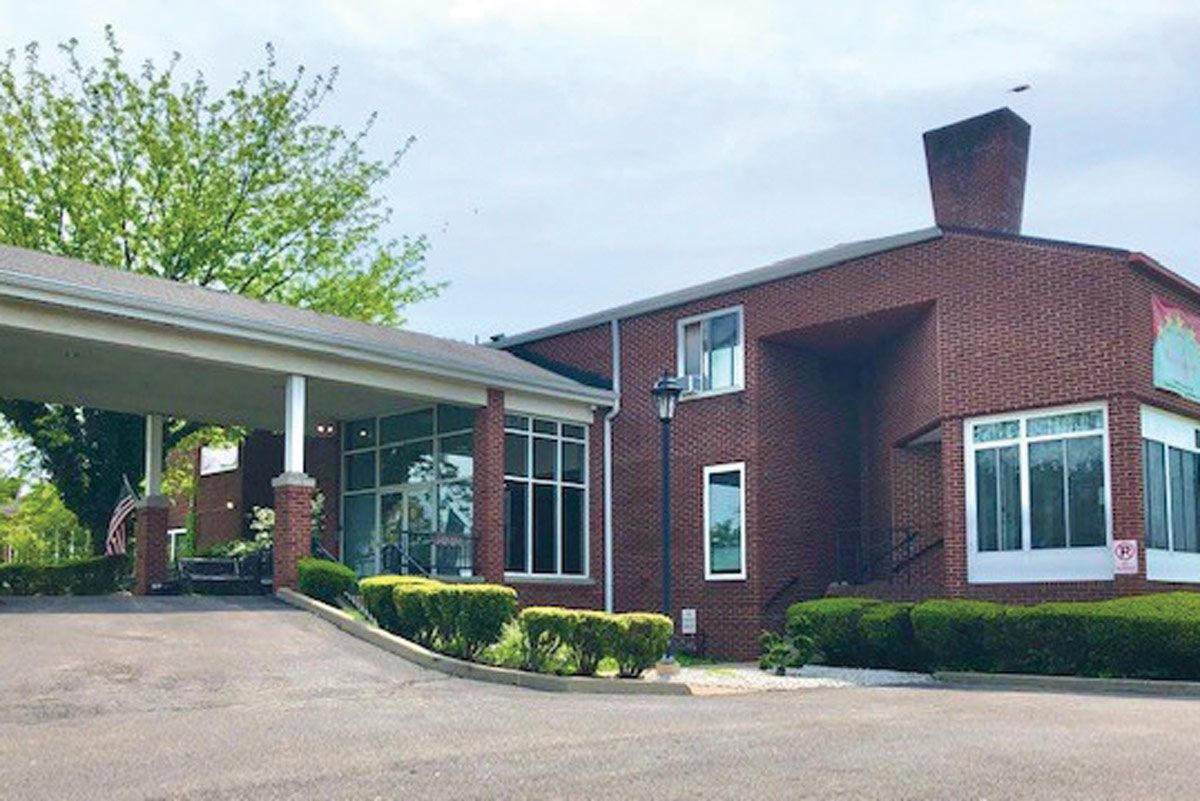 East Valley Healthcare Center entrance