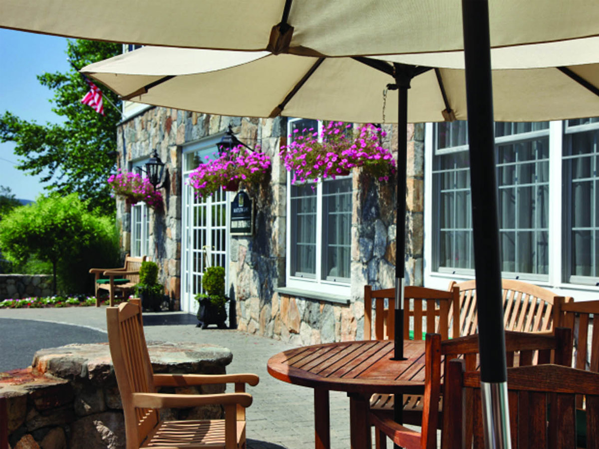 Maplewood at Danbury Outside Patio