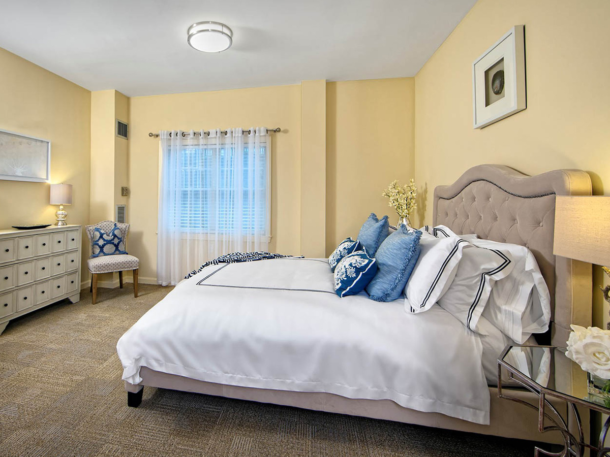 Maplewood at Strawberry Hill Bedroom