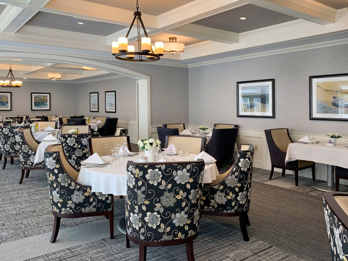 Maplewood at Strawberry Hill Dining Room