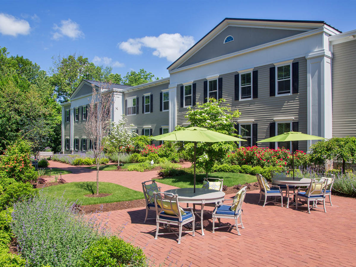 Maplewood at Strawberry Hill Outdoor Patio