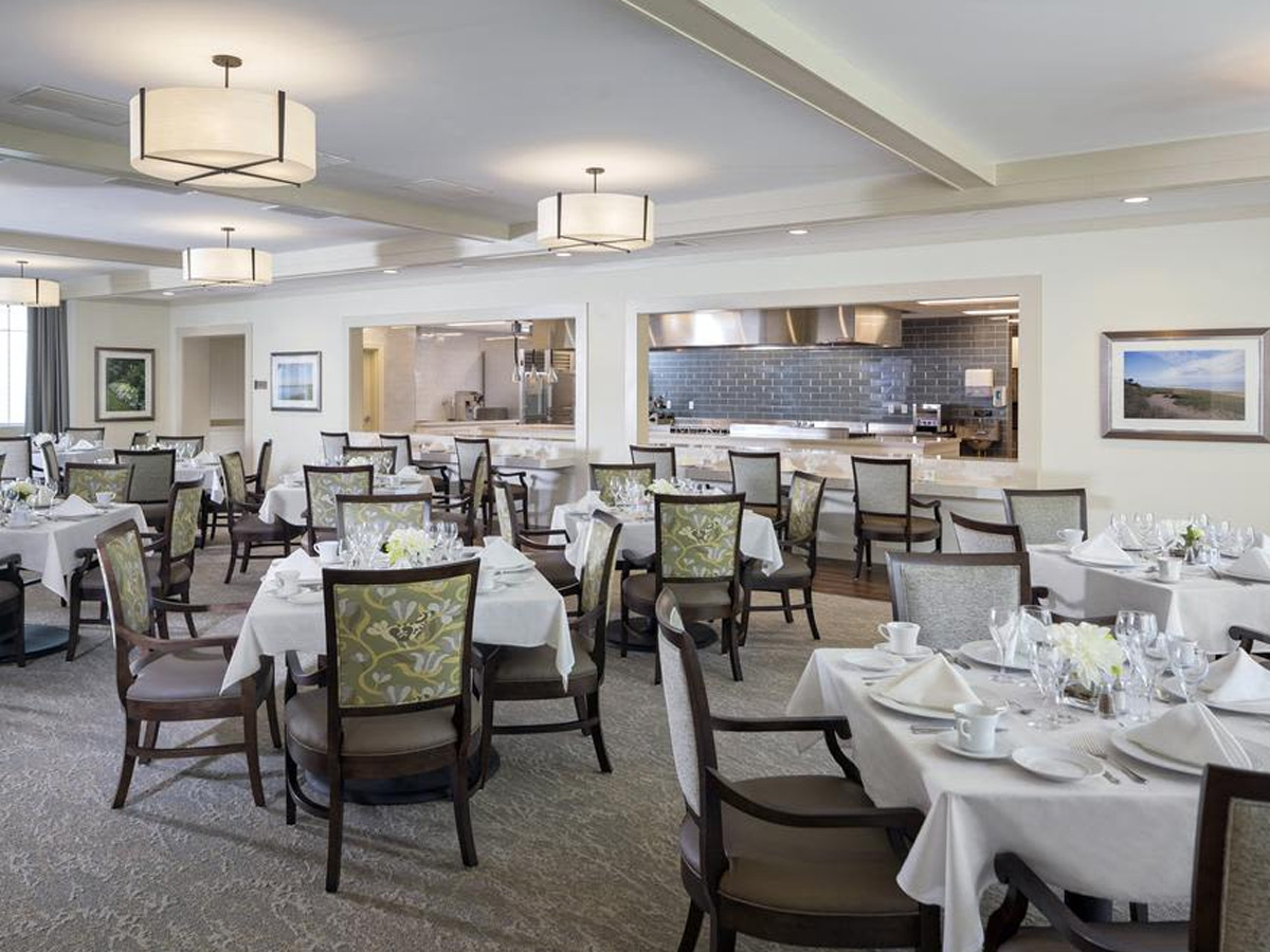 Maplewood at Mill Hill Dining Room