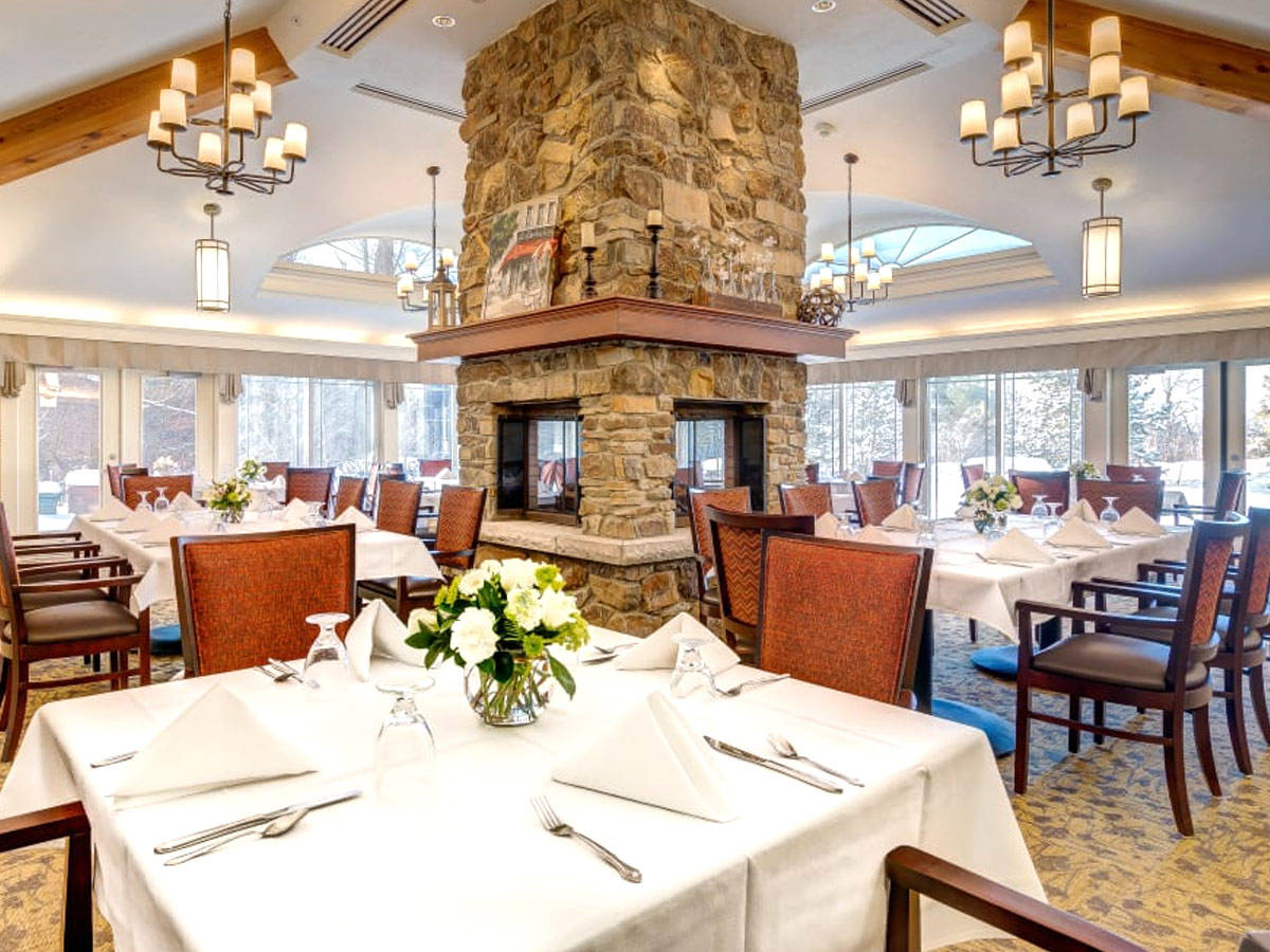 Maplewood at Chardon Dining Room