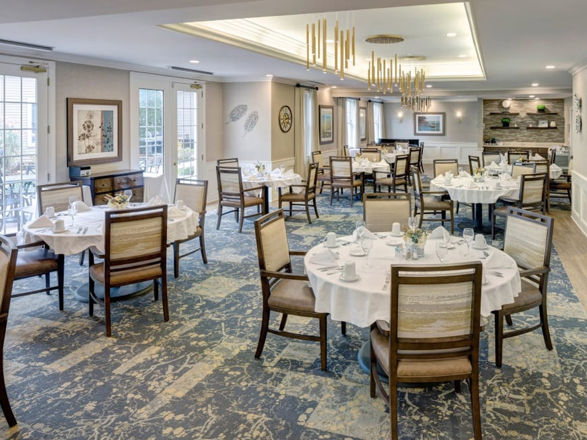 Maplewood at Orange Dining Room