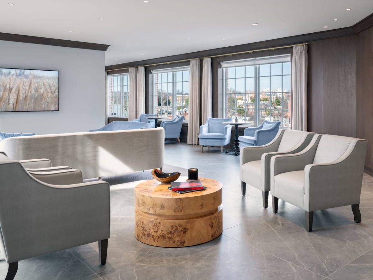 Inspir Embassy Row Lounge