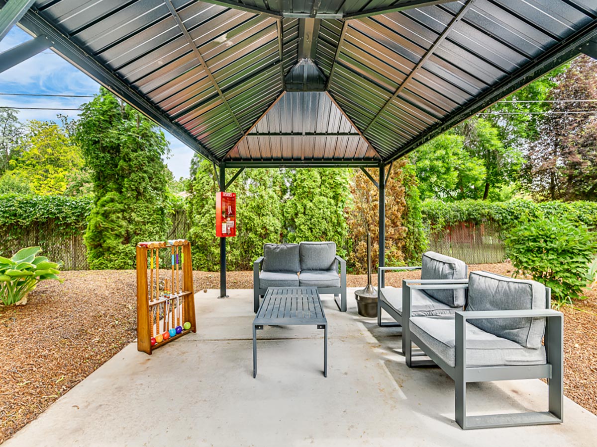 Chateau de Boise Outdoor Seating