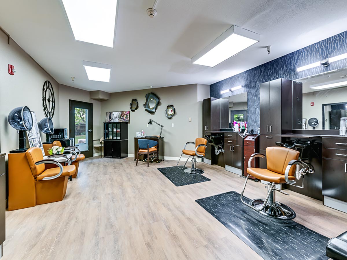 Chateau de Boise Professional Salon and Barbershop