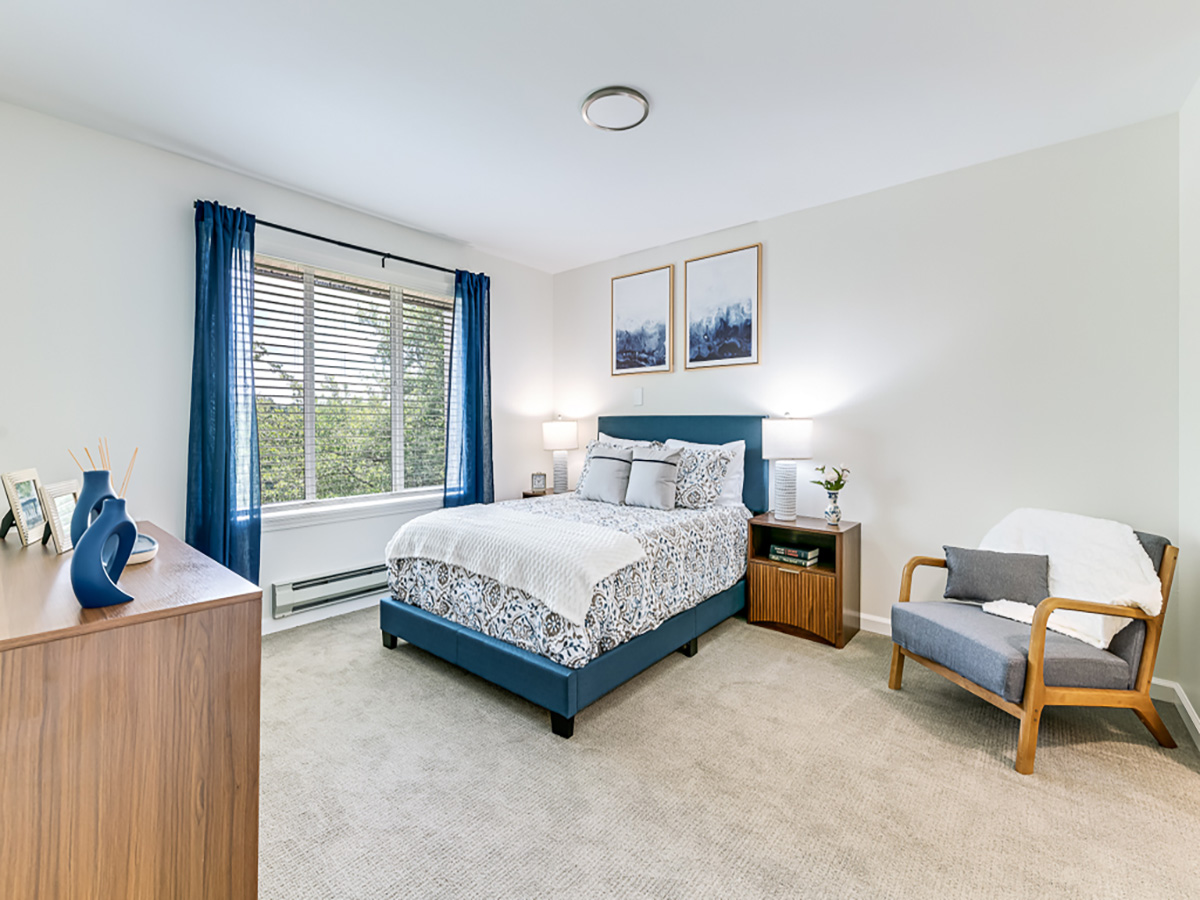 Azalea Park Bedroom