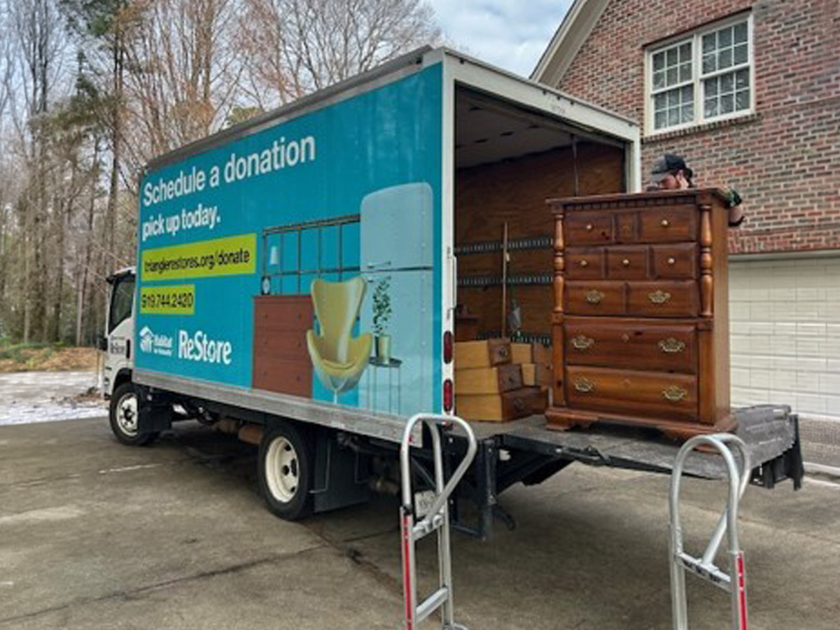 Make it Home Moving Truck