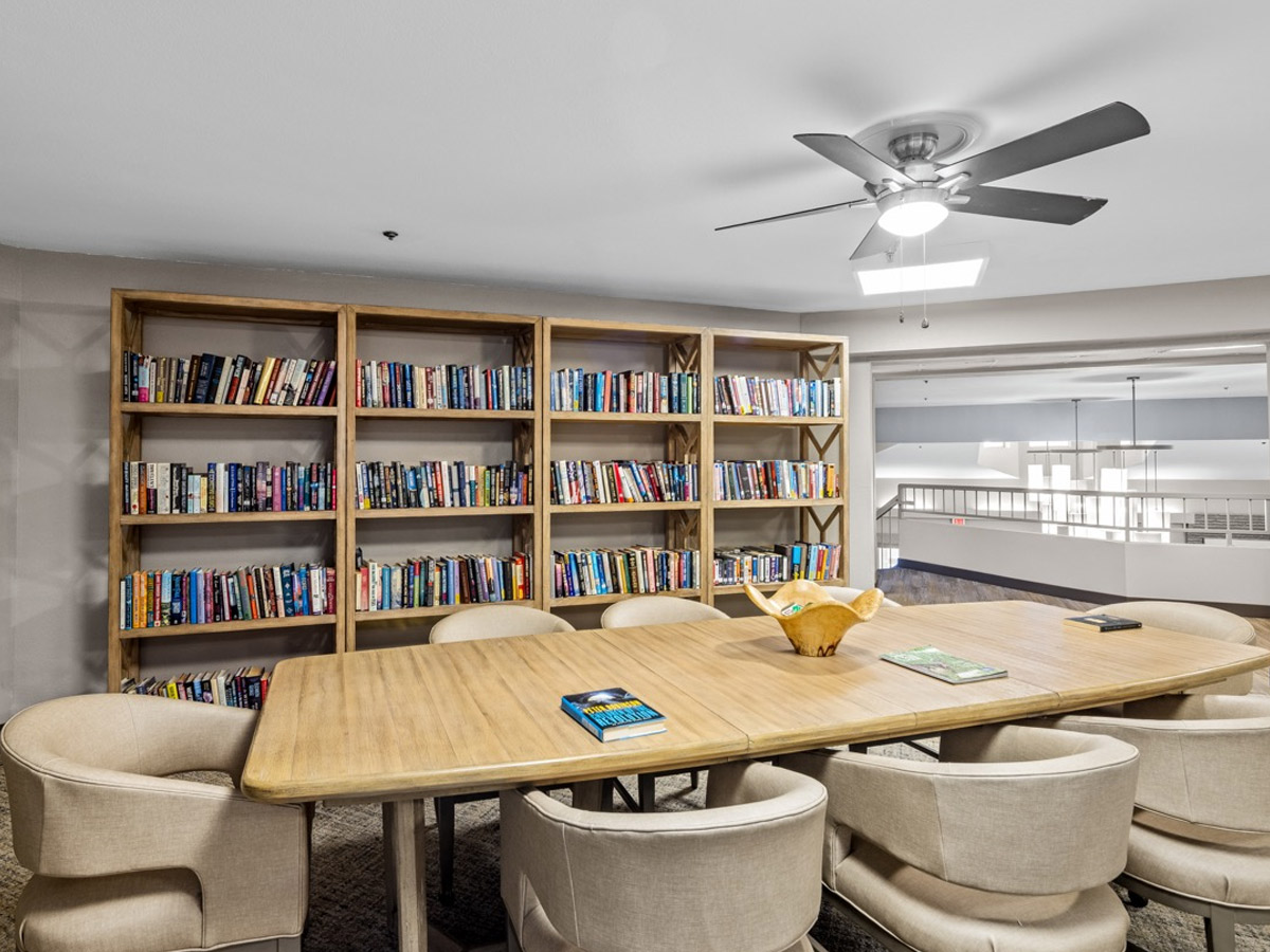 Elm Park Estates Library