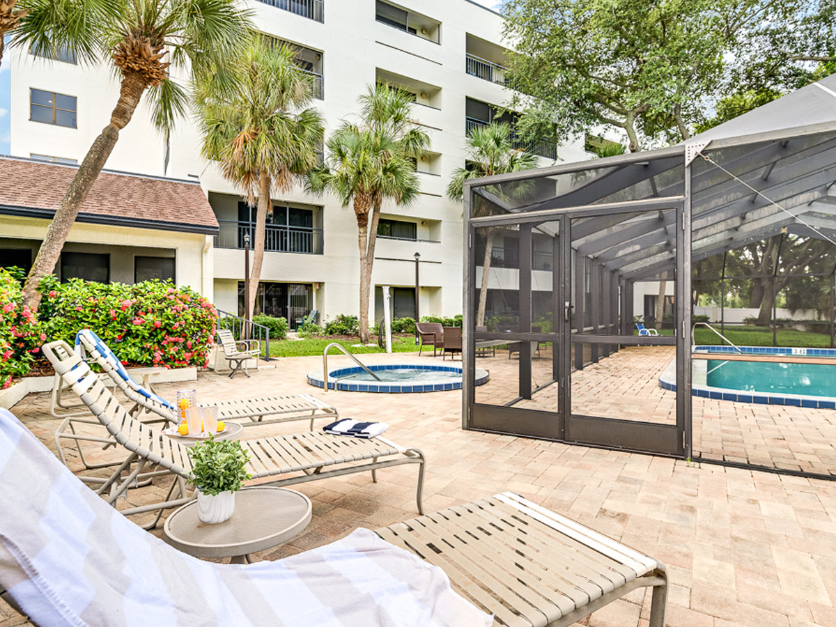 Belleair Towers Pool Patio