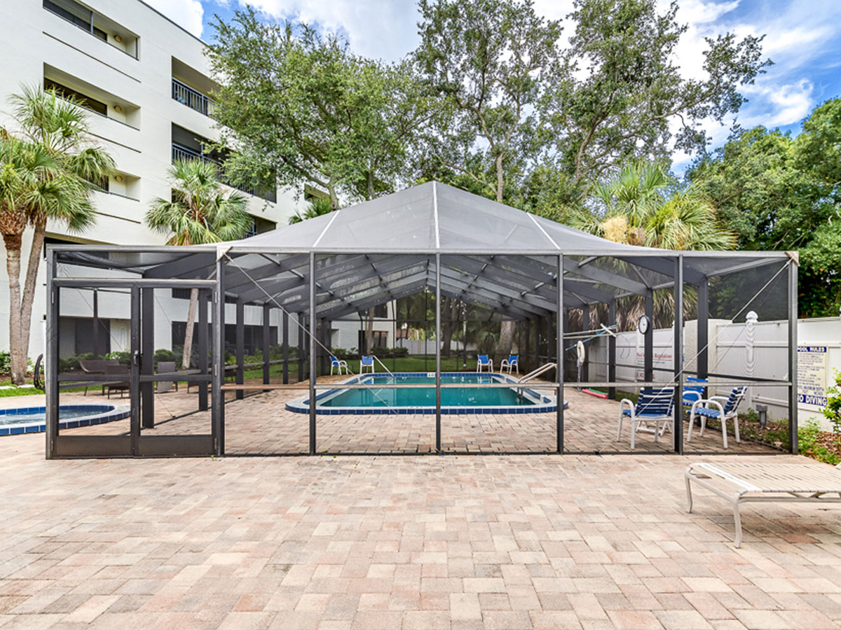 Belleair Towers Screen In Pool
