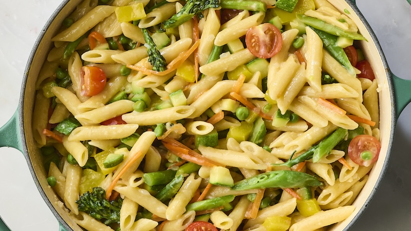 Pasta primavera recipe in a bowl