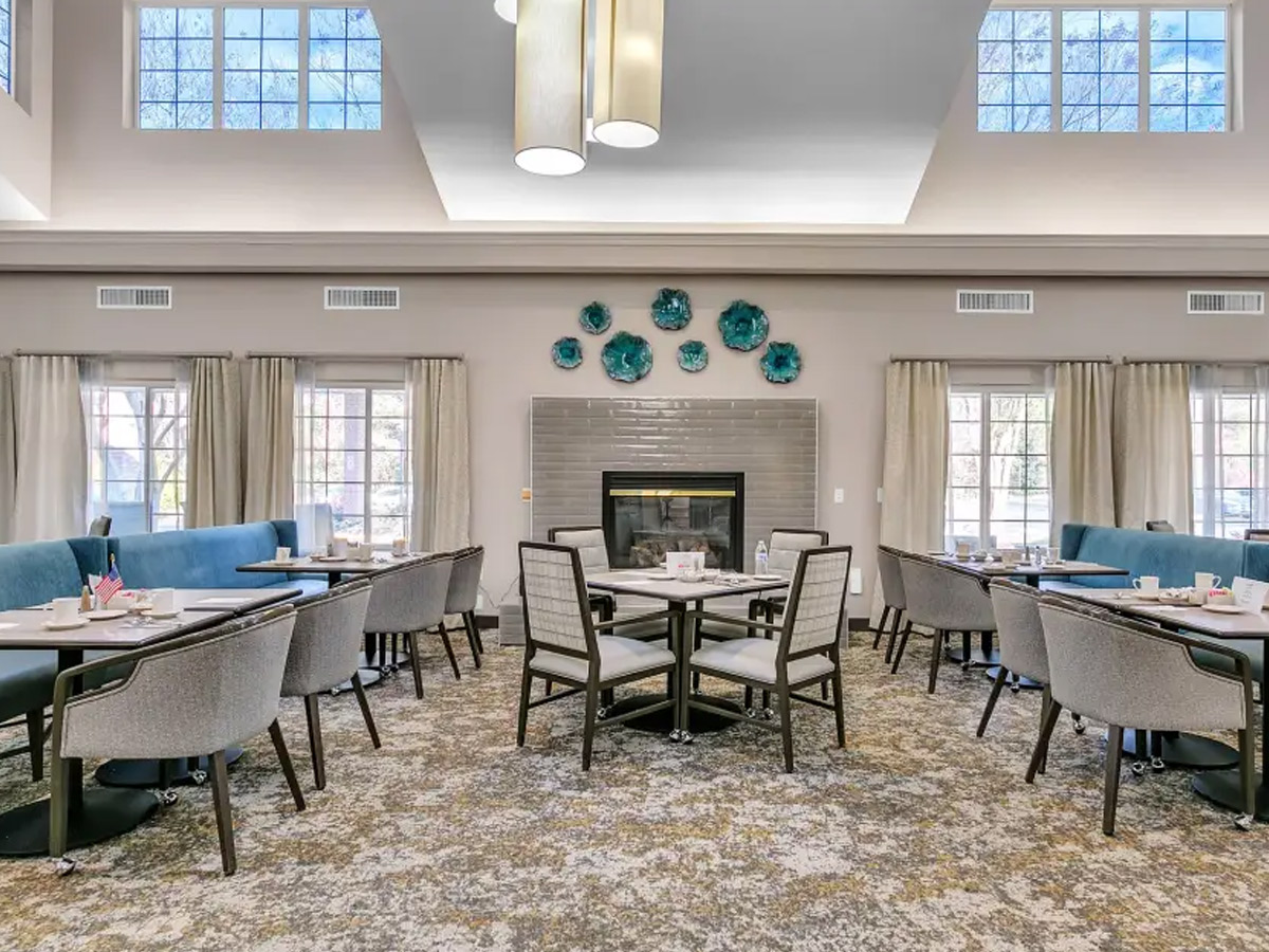 Lighthouse Pointe Dining Room