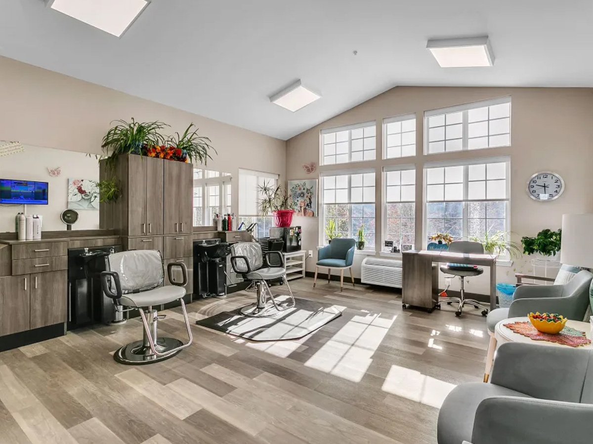 Lighthouse Pointe Salon