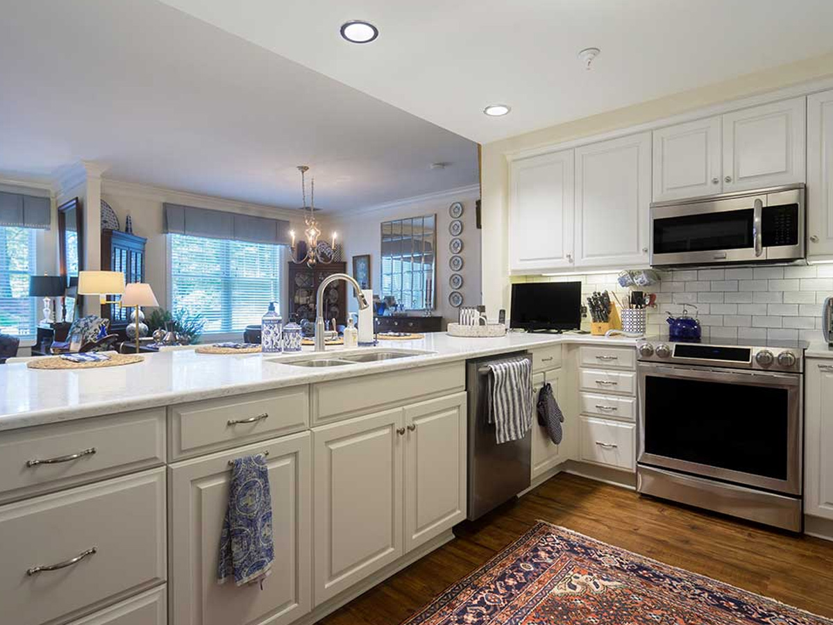 Brandon Oaks The Pines Kitchen