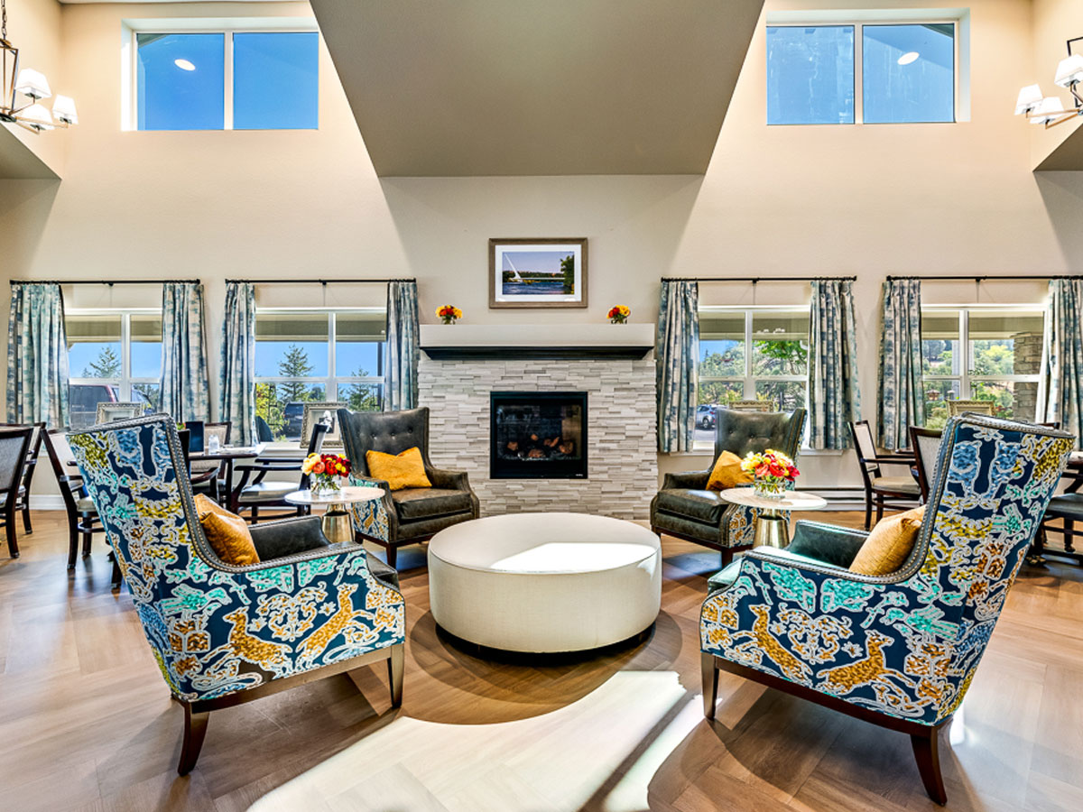 Shasta Estates Fireplace Seating