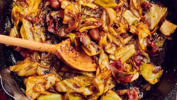 Crisp fried cabbage ready to eat.
