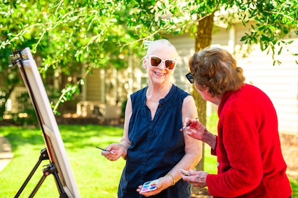 An example of making friends in senior living, this from Commonwealth Senior Living